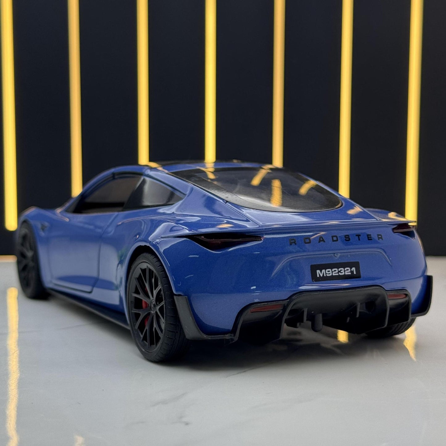 合金車模1:24 Tesla 特斯拉R敞篷跑車聲光回力玩具車音樂模型擺件收藏