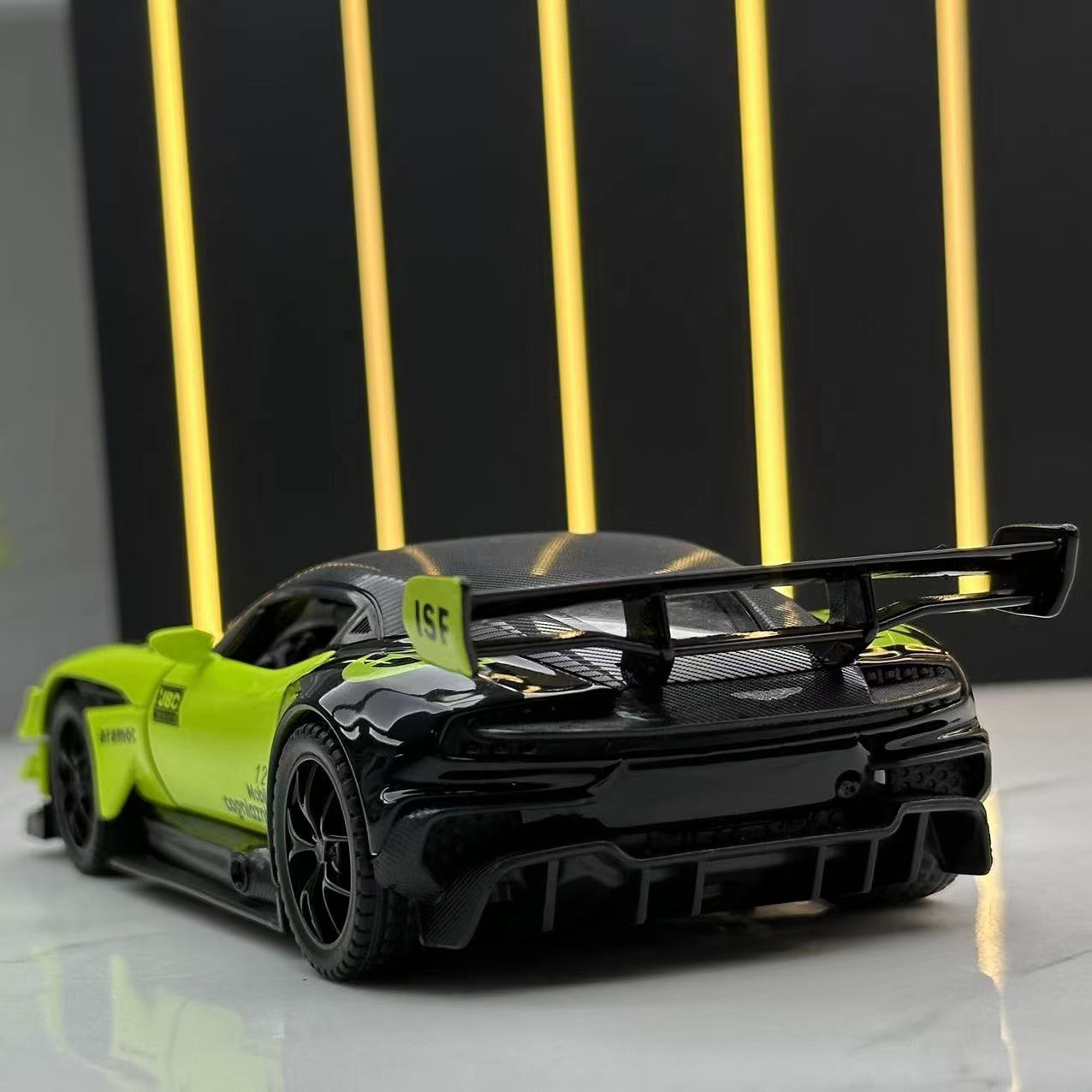 合金車模1:32 Martin 火神跑車賽道版回力玩具車音樂模型防塵盒