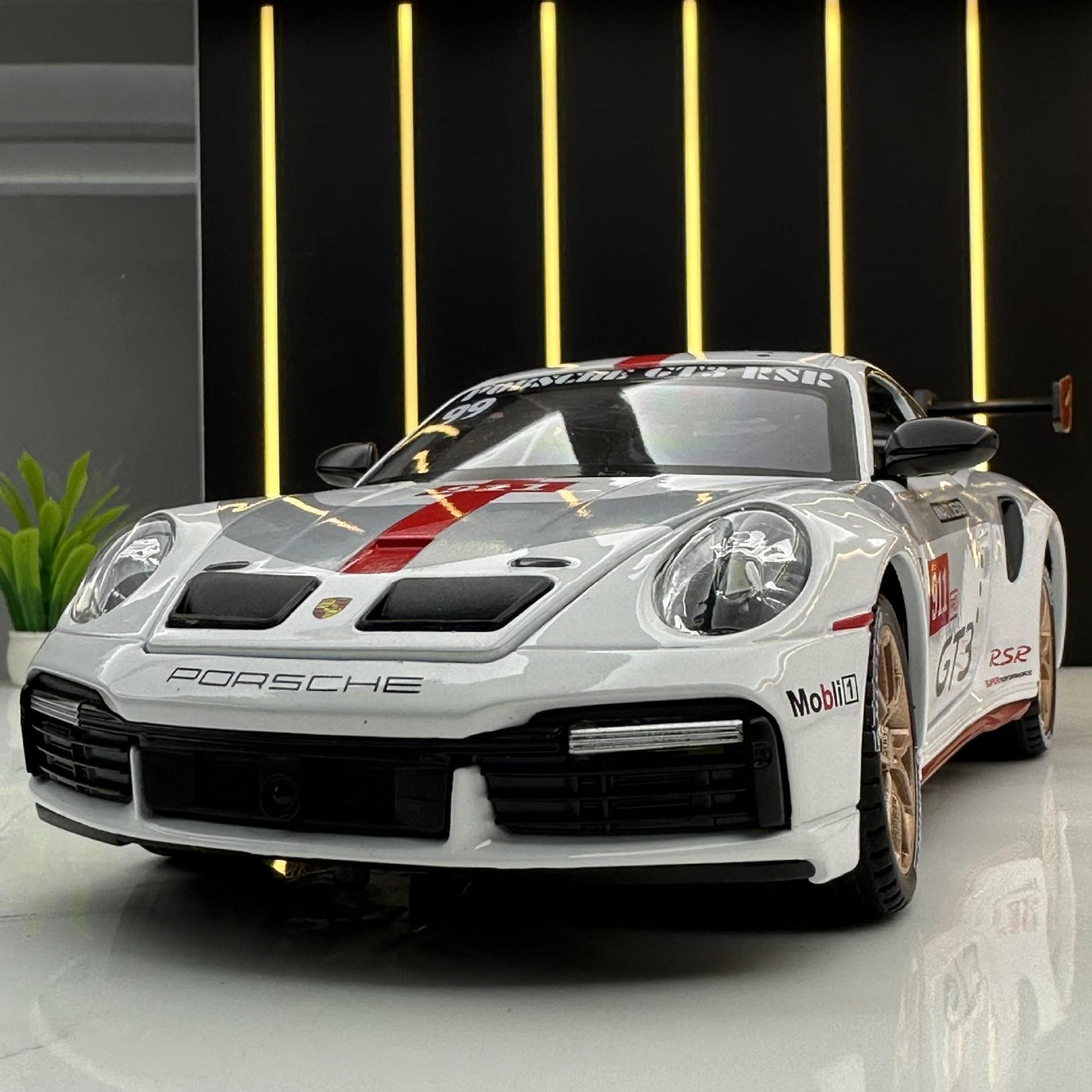金車模1:24 Porsche 911GT3賽道版聲光回力玩具車音樂模型擺件
