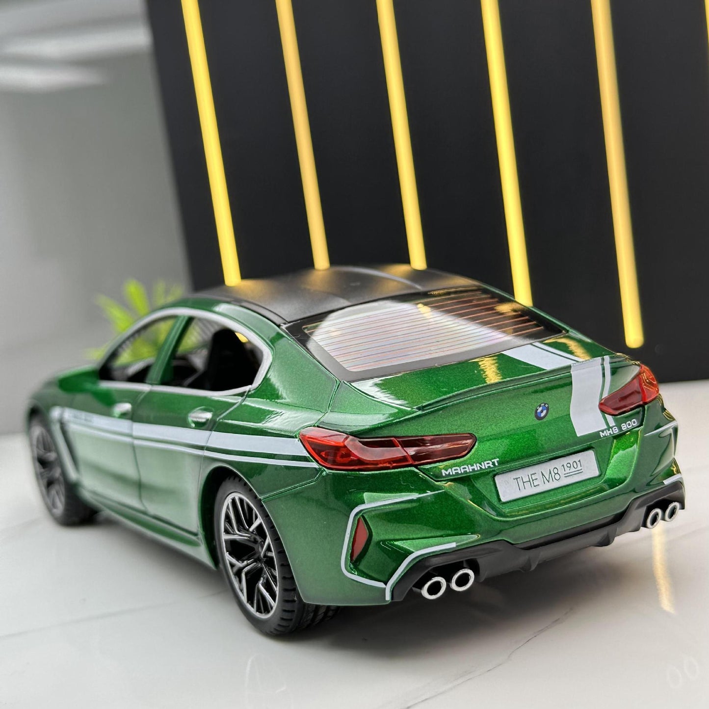 合金汽車模型1:24 BMW M8跑車聲光回拉兒童玩具汽車音樂模型裝飾品合集