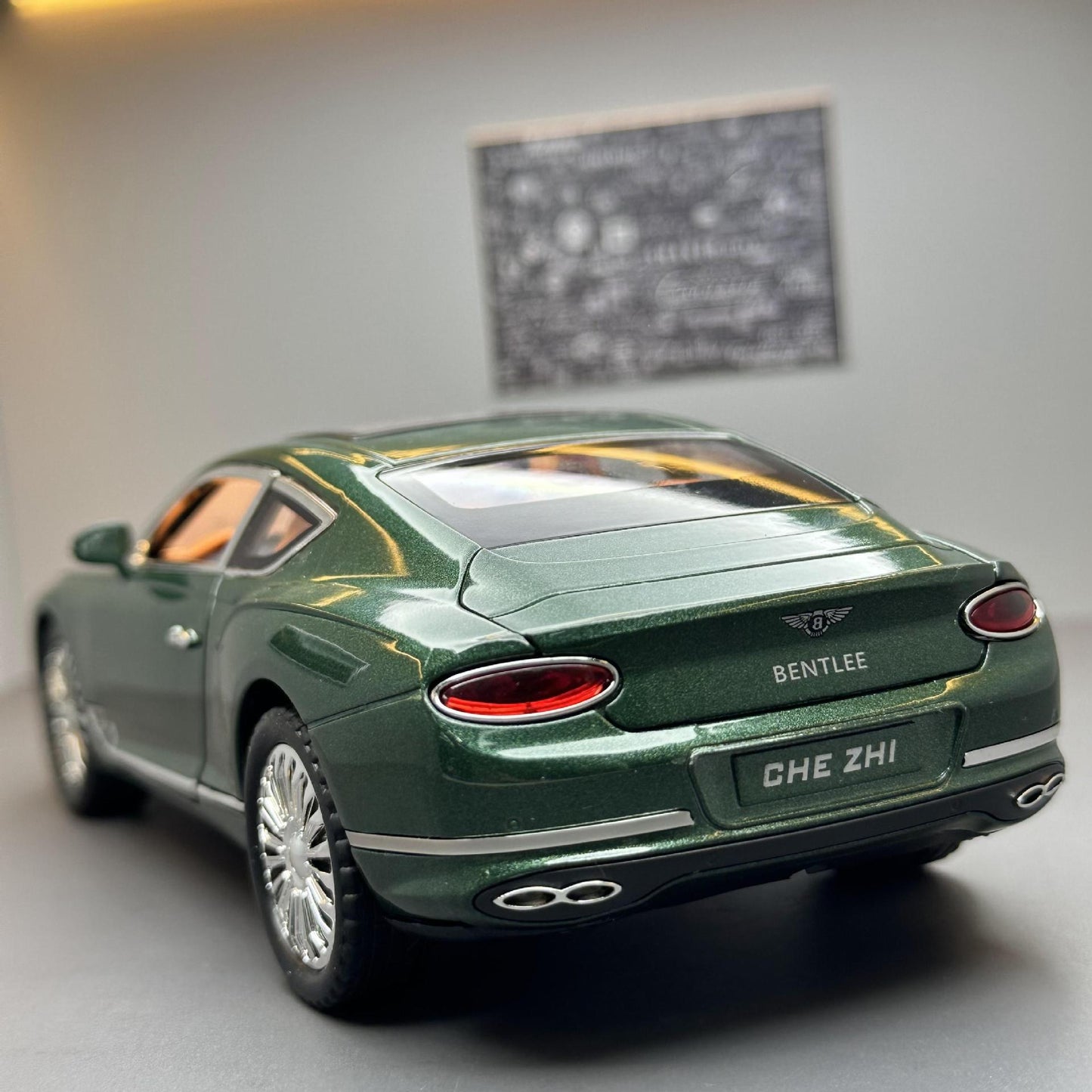 合金車模1:24 Continental GT跑車聲光回力兒童玩具車音樂模型擺件收藏