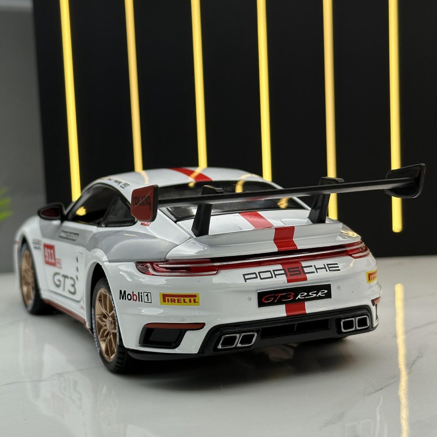 金車模1:24 Porsche 911GT3賽道版聲光回力玩具車音樂模型擺件