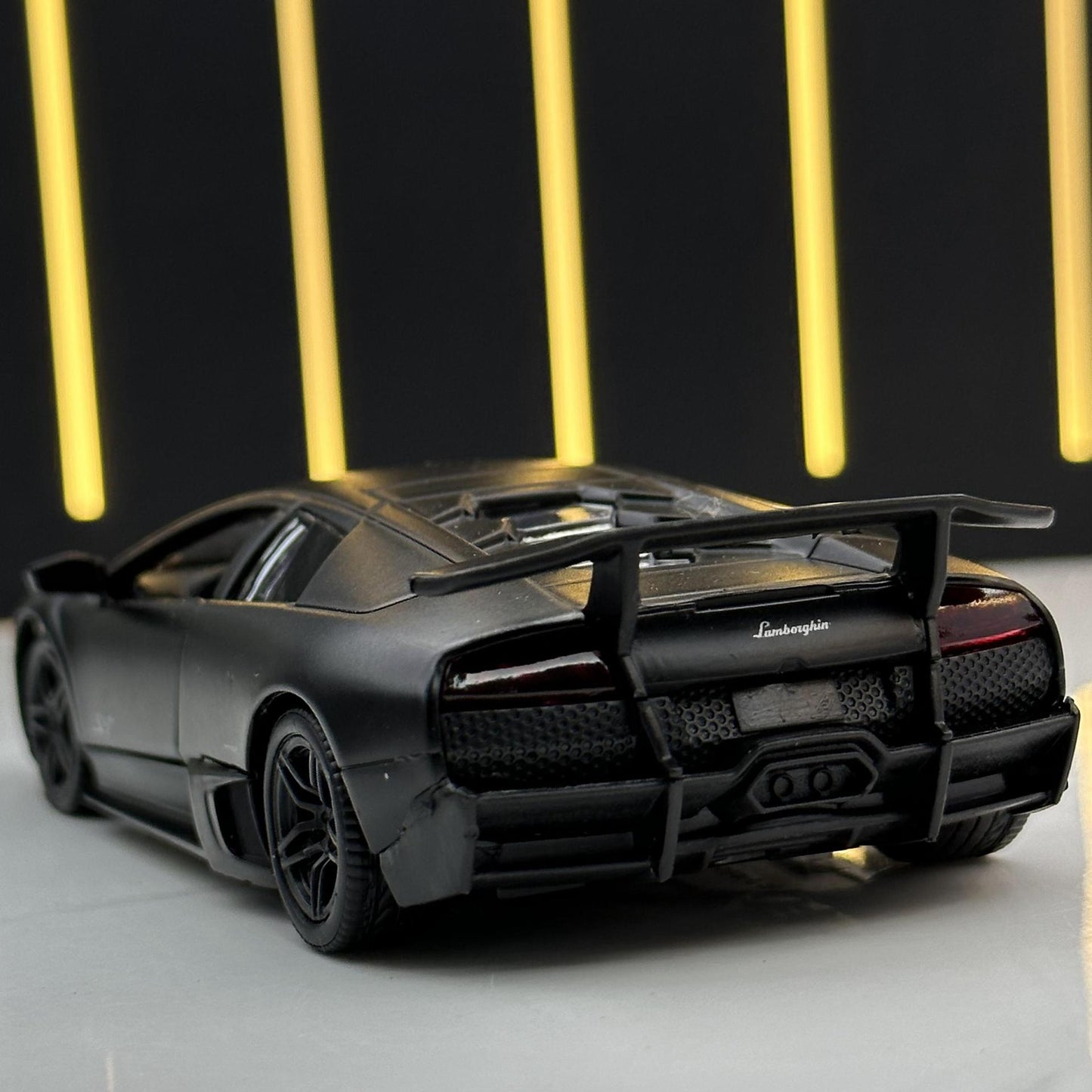合金車模1:36 Rambo 蝙蝠跑車無帶聲光玩具車回力模型擺件收藏