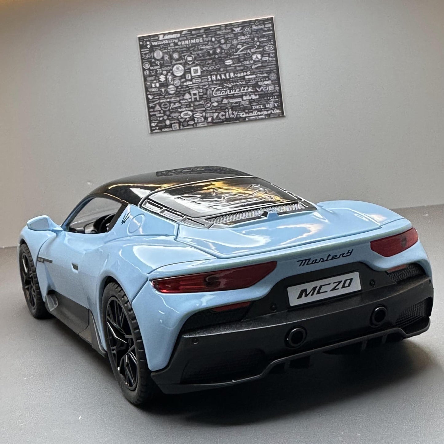 合金 1:24 Ant Sarati MC20 汽車模型回力男孩玩具跑車聲光模型裝飾品合集