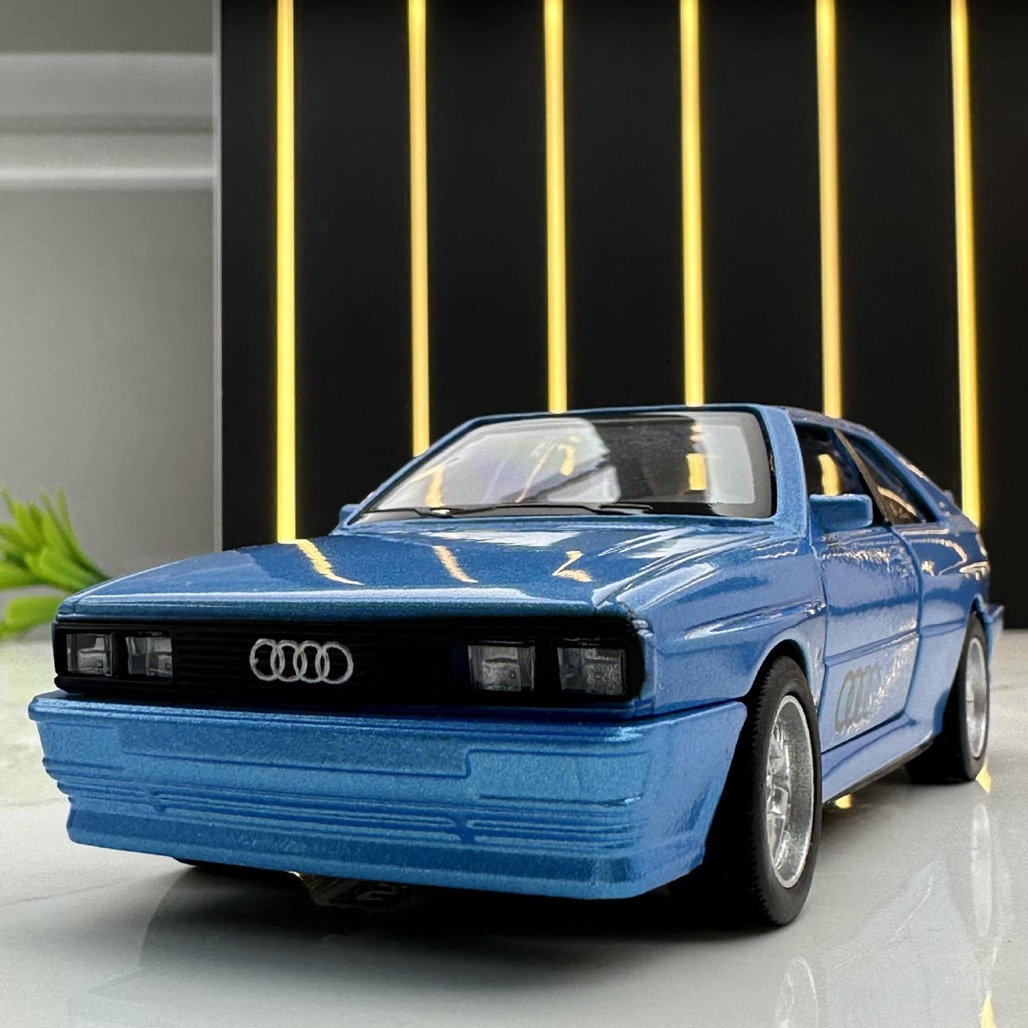 合金車模1:36 Audi 1980復古老爺車無聲光玩具車回力模型擺件