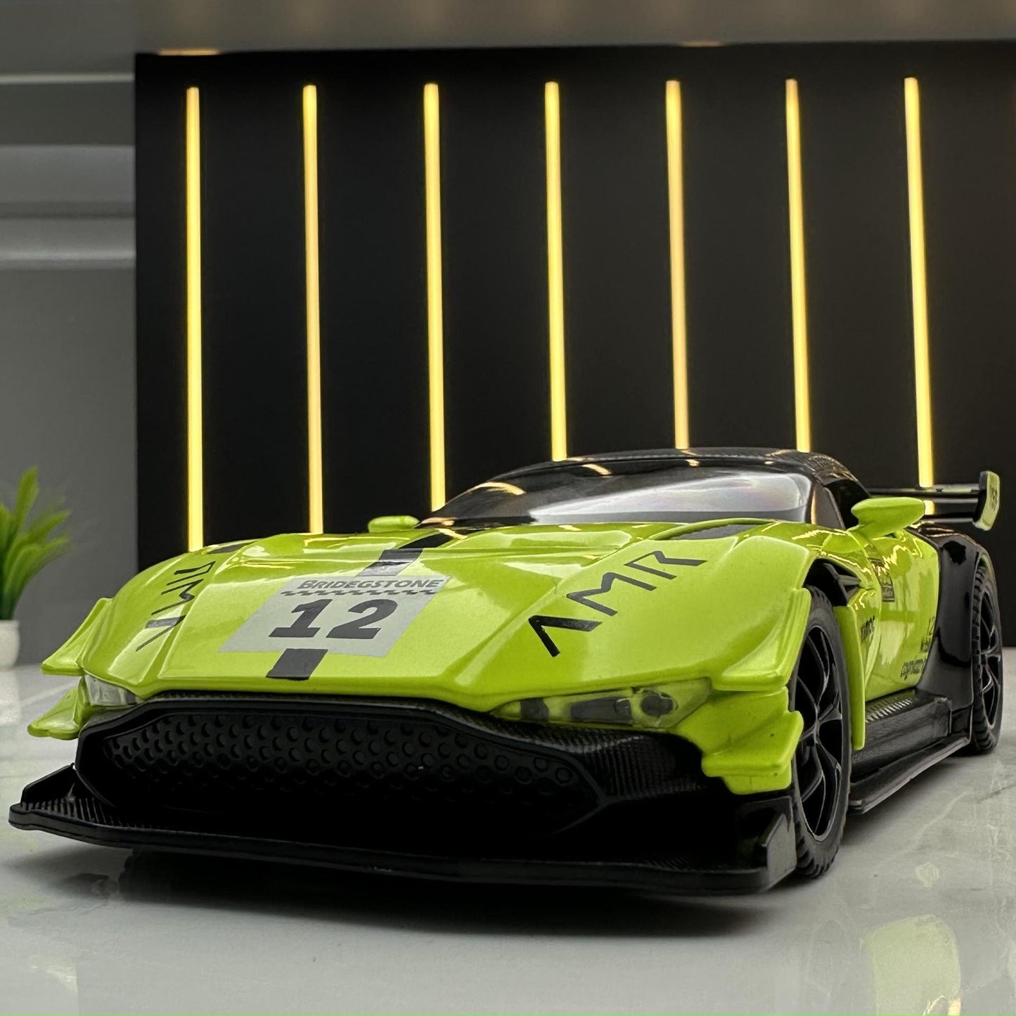 合金車模1:32 Martin 火神跑車賽道版回力玩具車音樂模型防塵盒