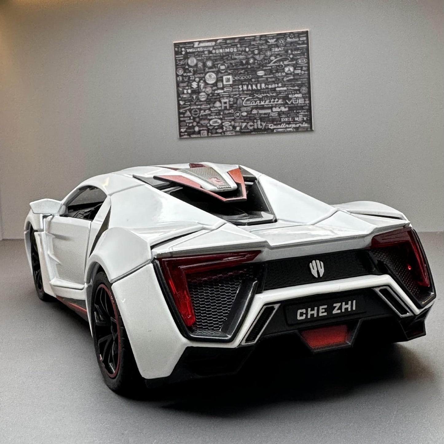 合金車模1:24 Ryken 跑車回力帶聲光玩具車音樂模型擺件代發批發
