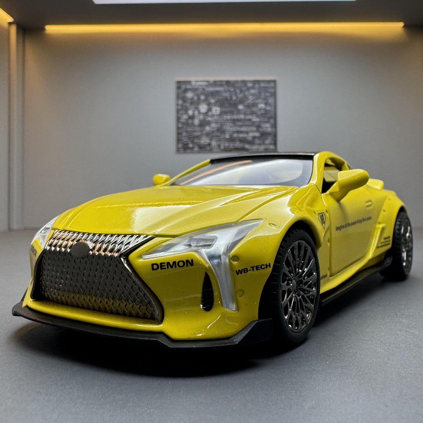 金車模1比32 Lake LC500跑車聲光回力玩具車音樂模型擺件收藏