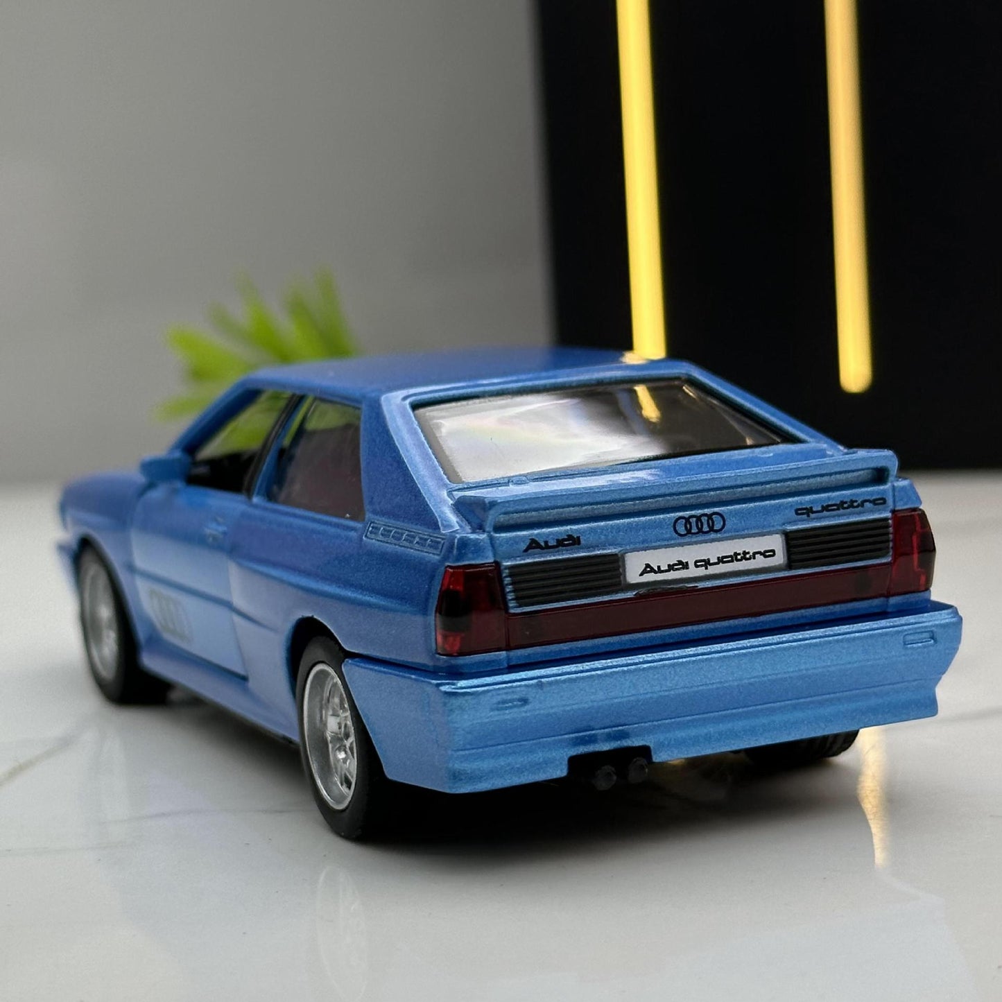 合金車模1：36 Audi 1980復古老爺車無聲光玩具車回力模型擺件